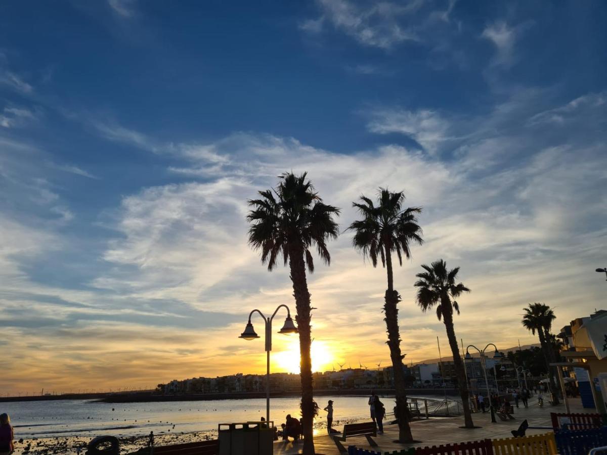 Arinaga Arena Y Mar Beach Exterior photo